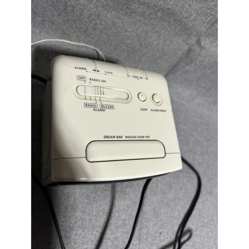 Sony‎ Dream Machine Alarm Clock Radio ICF-C120 Vintage Digital AM FM Y2K Retro